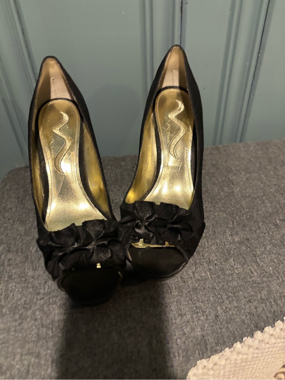 Black Open-Toe Ruffle Pump - Women